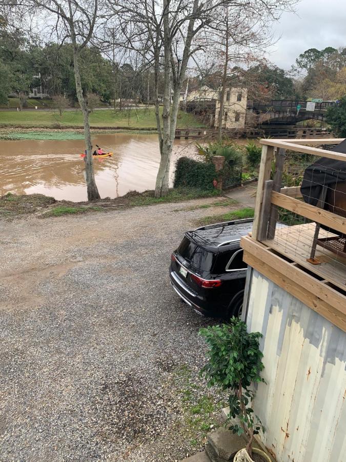 Chateau Royale, Pet Friendly, On Bayou, Downtown! New Iberia Exterior foto